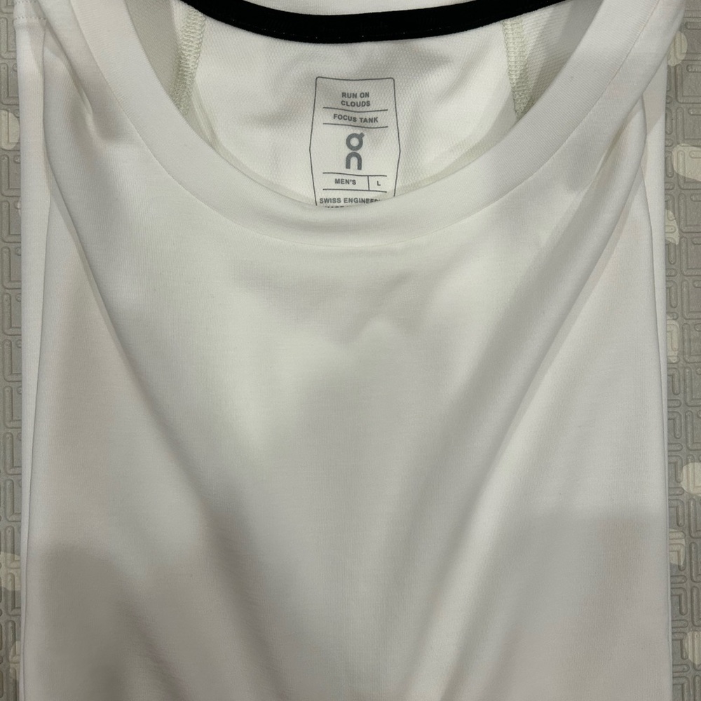 On Running White Sleeveless Tank Top